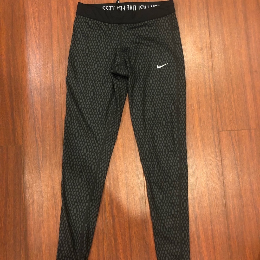 Nike leggings